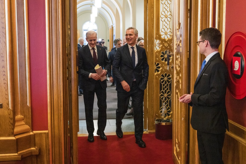 Å lyve, eller ikke si&nbsp;sannheten?